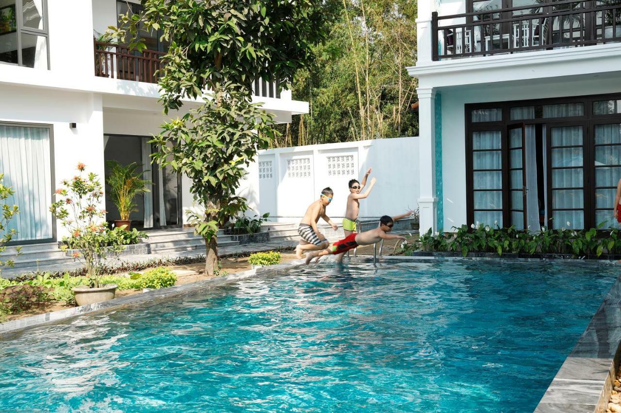 Tropical Garden & Pool Villa Хойан Экстерьер фото