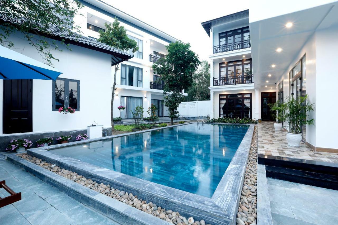 Tropical Garden & Pool Villa Хойан Экстерьер фото